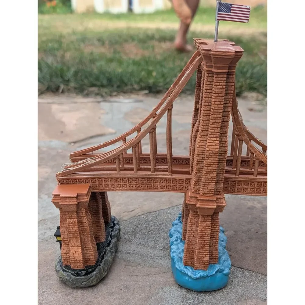 Brooklyn Bridge HO Scale Train Accessory Lighted Bradford Exchange 18